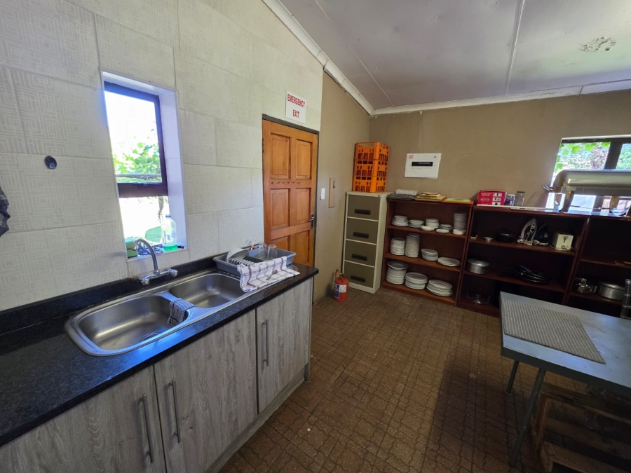 38 Bedroom Property for Sale in Paul Roux Free State